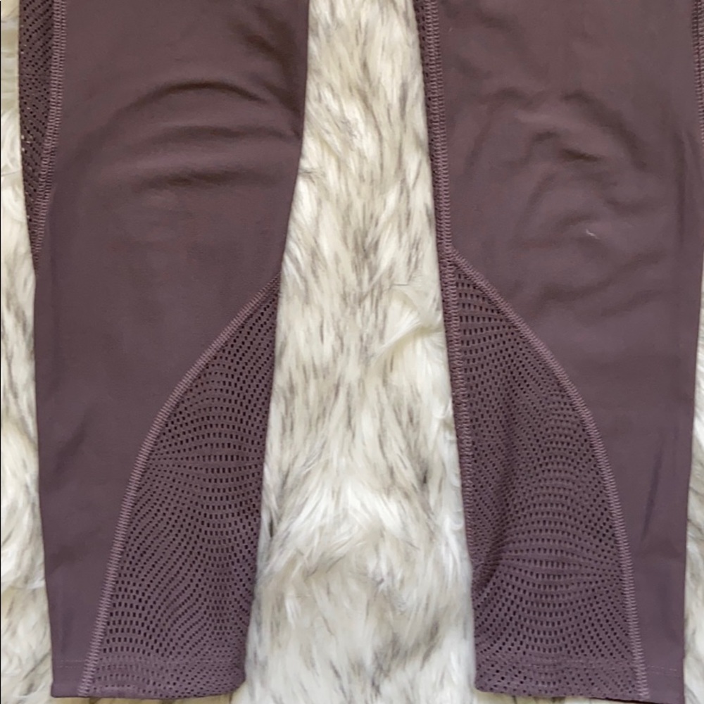 Under Armour Vanish Crop Ascend Mesh - Picture 9 of 13